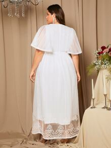 SHEIN Belle 大碼蝴蝶袖拼接蕾絲婚紗洋裝