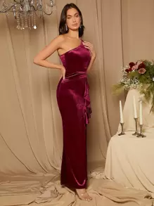 SHEIN Belle 不对称领口荷叶边饰边开叉大腿天鹅绒伴娘礼服优雅鸡尾酒半正式舞会婚礼宾客礼服，适合生日、毕业典礼、晚宴、返校节派对礼服