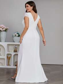 Plus Contrast Lace Wrap Hem Floor Length Wedding Dress - White - View 2