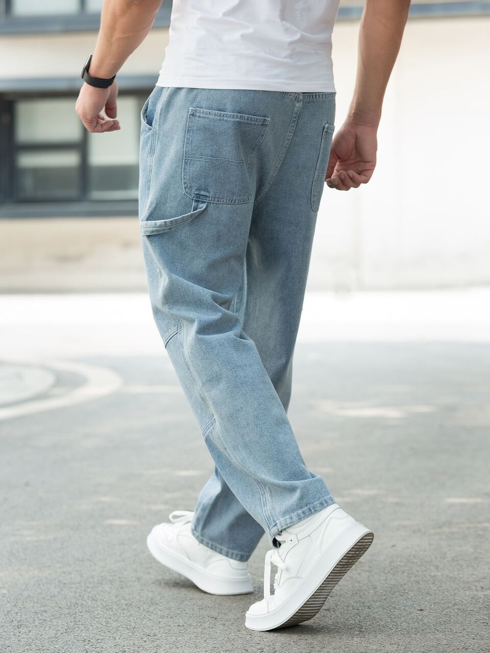 Men Slant Pocket Straight Leg Jeans