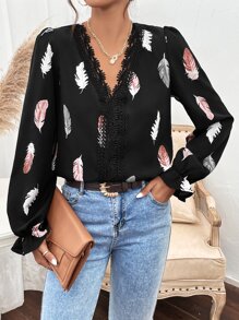 SHEIN Clasi Blusa con encaje con estampado de pluma de manga con volante - Negro - Ver 1