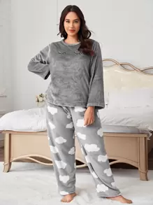 Plus Cloud Print Lông mi thêu Flannelette PJ Set / Bộ đồ ngủ - Xám - Xem 1
