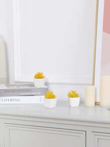 1 chậu cây nhân tạo - Màu vàng - Xem 2