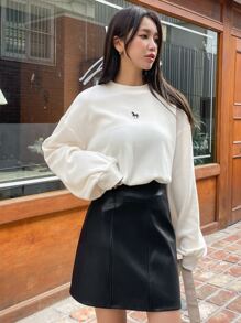 DAZY 馬繡花垂墜肩寬鬆運動衫 - 白色 - 查看 8