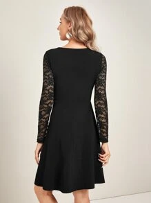EMERY ROSE Contrast Lace Sleeve Dress - Black - View 4