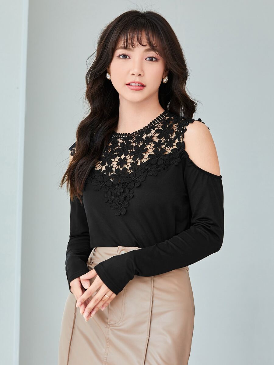 SHEIN Clasi 水溶蕾絲拼接挖肩T恤 - 黑色 - 查看 1