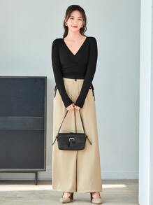 Firerie 素色圍裹側繫帶短款T恤 - 黑色 - 查看 4