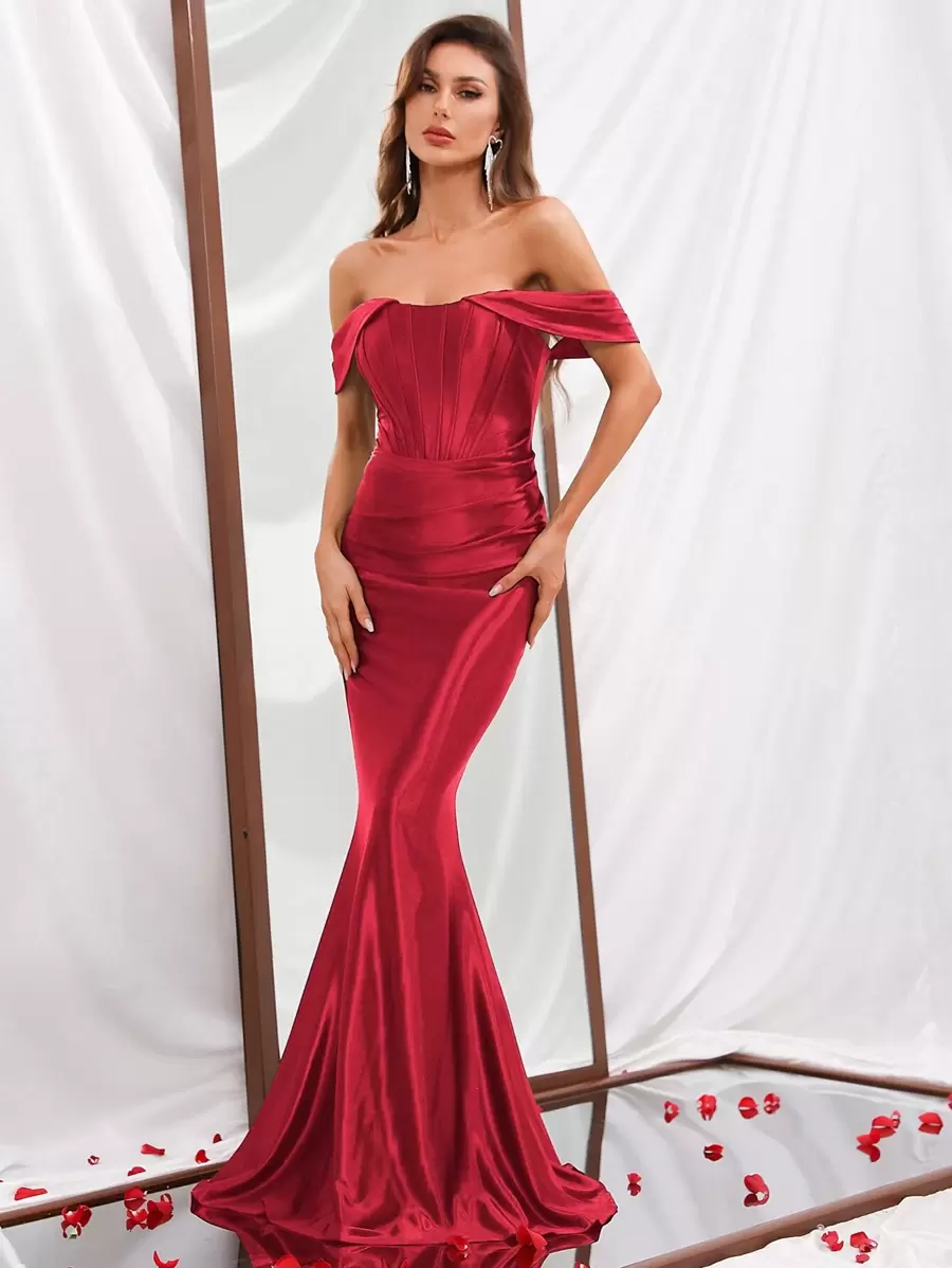 Off Shoulder Mermaid Hem Prom Dress - Burgundy - View 1