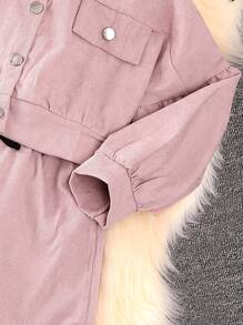 Zwischen Jacke und Cargohose für Mädchen mit Klappendetail und Bischofsärmeln