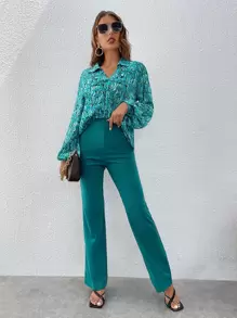 SHEIN Privé con estampado de manga farol Camisa & Pantalones acampanados - Agua verde azul - Ver 1