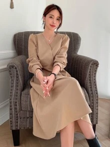 DAZY 交疊領泡泡袖A字洋裝 - 卡其色 - 查看 6