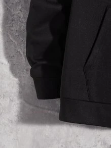 Manfinity RebelGame Men Slogan Graphic Kangaroo Pocket Drawstring Thermal Hoodie - Black - View 4