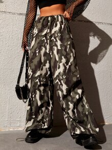 SHEIN ICON Camo Print Drawstring Hem Parachute Pants - Green - View 1
