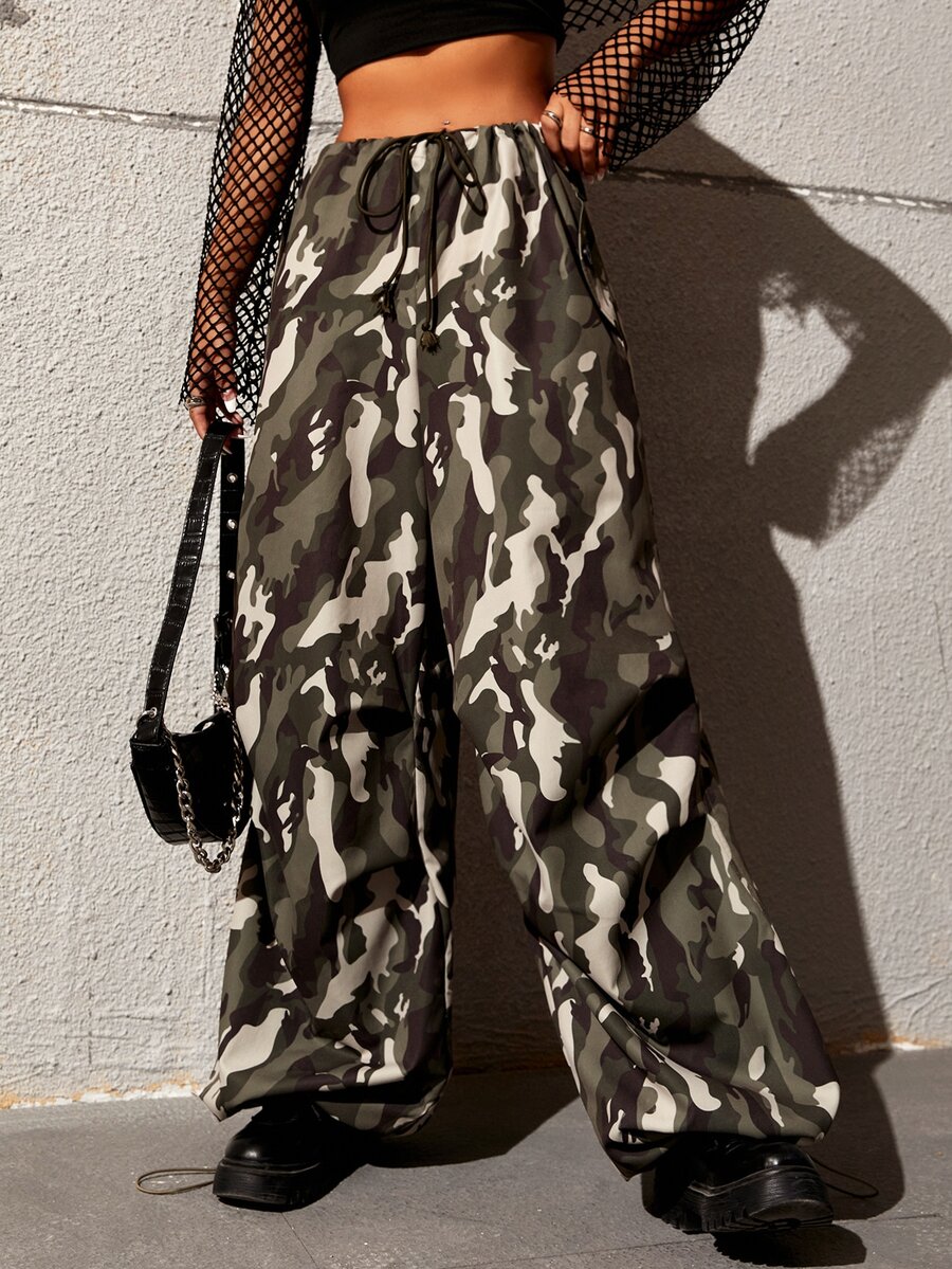 SHEIN ICON Camo Print Drawstring Hem Parachute Pants - Green - View 1