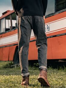 Hombres Jeans con bolsillo oblicuo - Gris Oscuro - Ver 2