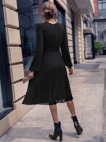 SHEIN Privé Đầm Thắt lưng Xếp li màu trơn Giải trí - màu đen - Xem 2