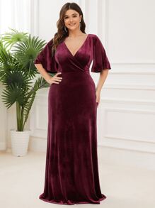 EVERPRETTY Plus Surplice Neck Flutter Sleeve Velvet Dress - Burgundy - View 1