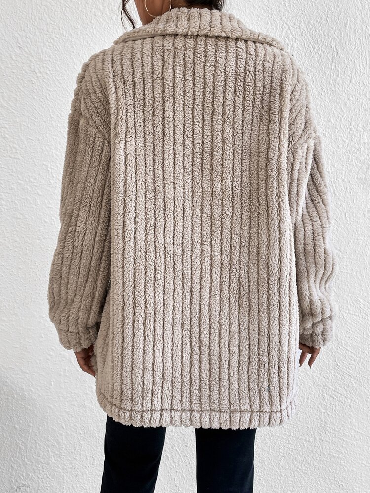 Drop Shoulder Pocket Patched Teddy Coat In Fall/Winter