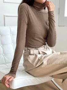 DAZY Camiseta A Rayas Con Cuello Alto - Marrón Mocha - Ver 9