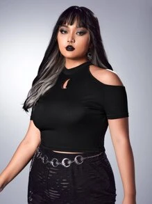 ROMWE Goth Plus Cold Shoulder Cut Out Crop Tee - Black - View 5