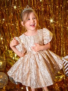 年輕女孩們素色泡泡袖派對禮服