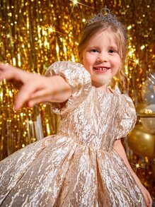 年輕女孩們素色泡泡袖派對禮服