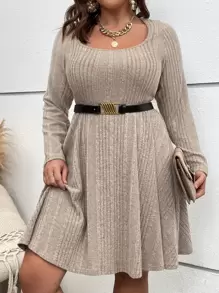 SHEIN Clasi 大碼條紋針織大圓領連衣裙不附腰帶 - 杏色 - 查看 3