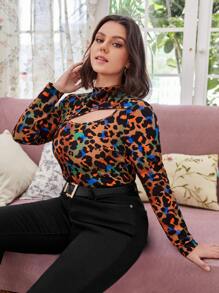 SHEIN Privé 大碼豹紋印花鏤空小高領T恤 - 彩色 - 查看 1