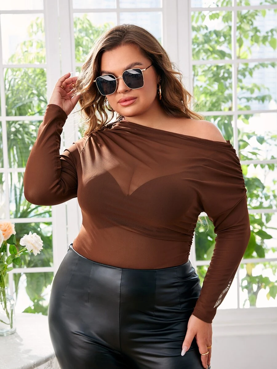 SHEIN Privé 大碼不對稱領褶邊薄透上衣 - 咖啡棕 - 查看 1