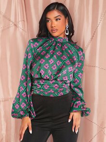 SHEIN BAE 滿版印花小高領燈籠袖上衣