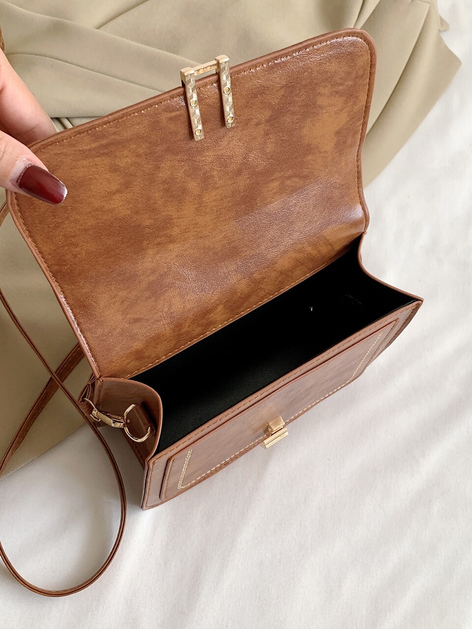 New Arrival Mini Fashionable Casual Metal Lock Shoulder Crossbody Bag For Women, Red