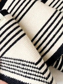 Pañuelo con estampado de rayas - Blanco y Negro - Ver 3