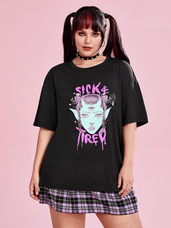 Isabela Escobar Plus Figure & Letter Graphic Drop Shoulder Tee