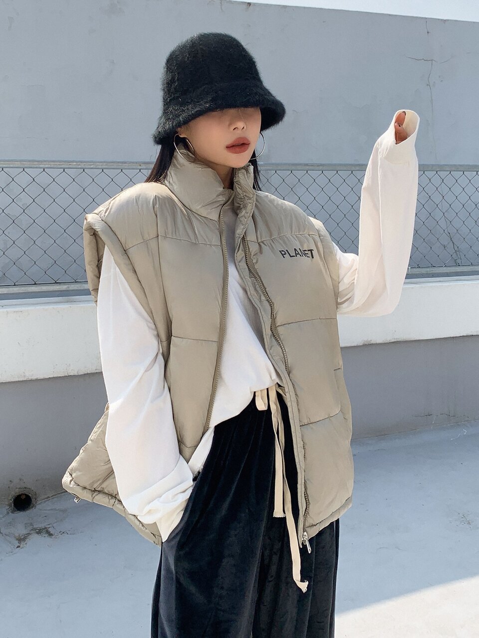 Letter Graphic Zipper Up Padded Vest Jacket Winter Women Coats