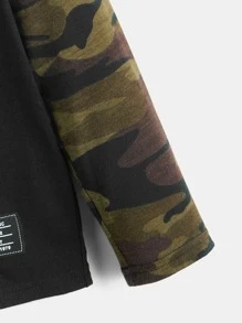SHEIN Ung pojke Camo Raglan ärm Patch Detail Casual långärmad T-shirt - Svart - Visa 4