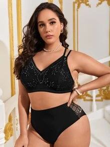 Plus Size Fantasy Elegant Black Lace Print Criss Cross Bralette - Black - View 4
