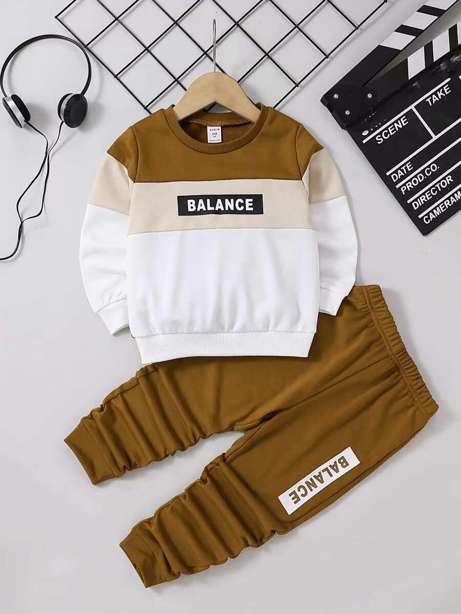 SHEIN 小男童字母圖案撞色衛衣和衛褲 - 彩色 - 查看 1