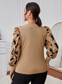SHEIN Clasi Plus Graphic Print Ruched Puff Sleeve Top - Khaki - View 2