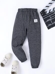 SHEIN 小男童字母貼布彈性腰帶長褲 - 深灰色 - 查看 1