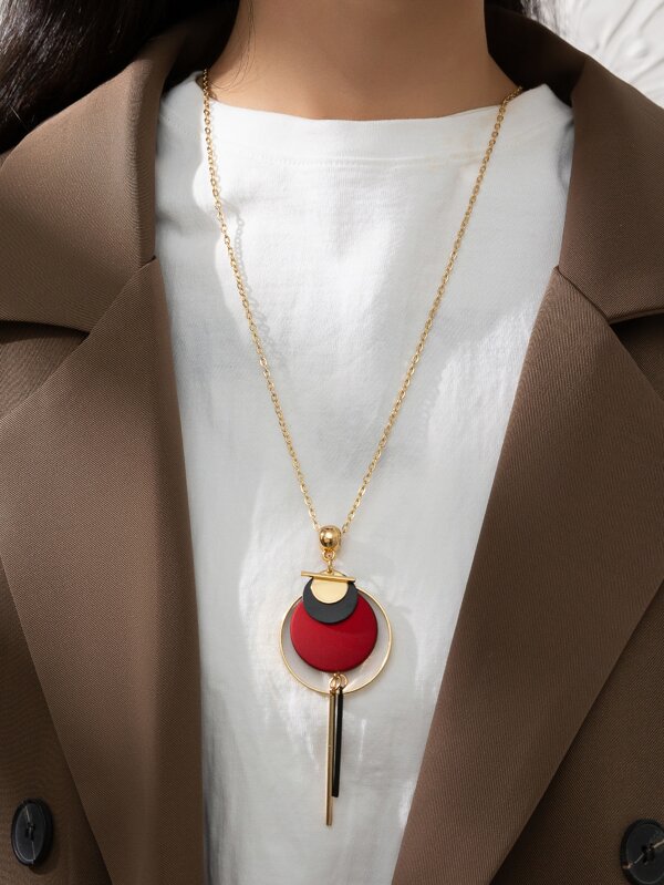 Round Pendant Necklace