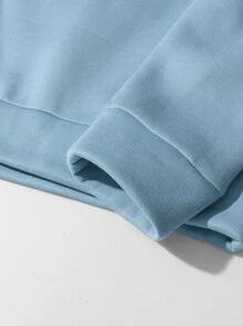 Manfinity Hypemode Men Japanese Character And Cartoon Graphic Thermal Lined Pullover Without Tee - Baby Blue - View 7