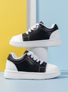 運動板鞋適用於男孩雙色前綁帶運動鞋