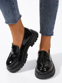 Minimalist Slip-On Flatform Penny Loafers - Black - View 1