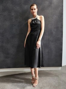 MOTF PREMIUM RHINESTONE EMBELLISHED FORMAL DRESS