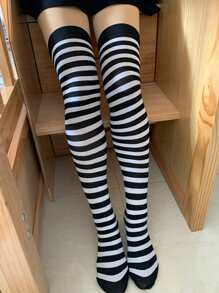 ROMWE Academia Striped Pattern Over The Knee Socks - Black and White - View 1
