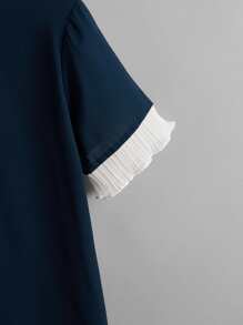 Seusyu Contrast Lace Collar Pleated Cuff Blouse - Navy Blue - View 4