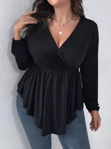 SHEIN Clasi 大碼交叉領荷葉邊下擺T恤 - 黑色 - 查看 1