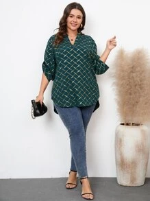 SHEIN LUNE Plus Geo Print Notched Neckline Roll Tab Sleeve Blouse - Dark Green - View 3