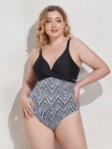 Plus Size Chevron One Piece Swimsuit Summer - Black and White - View 3
