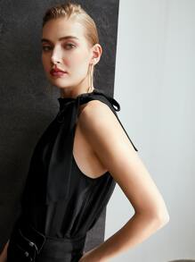 MOTF PREMIUM GLITTER TIE-NECK HALTER TOP - Black - View 6